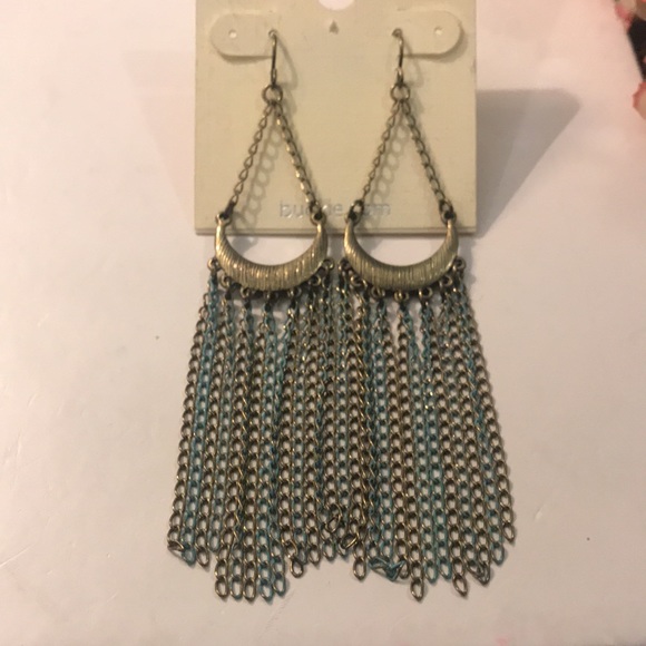 NWT Buckle Fringe Drop Earring. - Picture 7 of 7